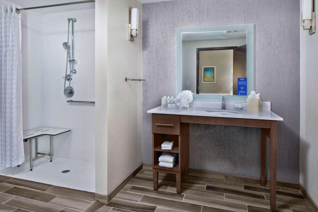 Homewood By Hilton Wendover, Nc Hotel Greensboro